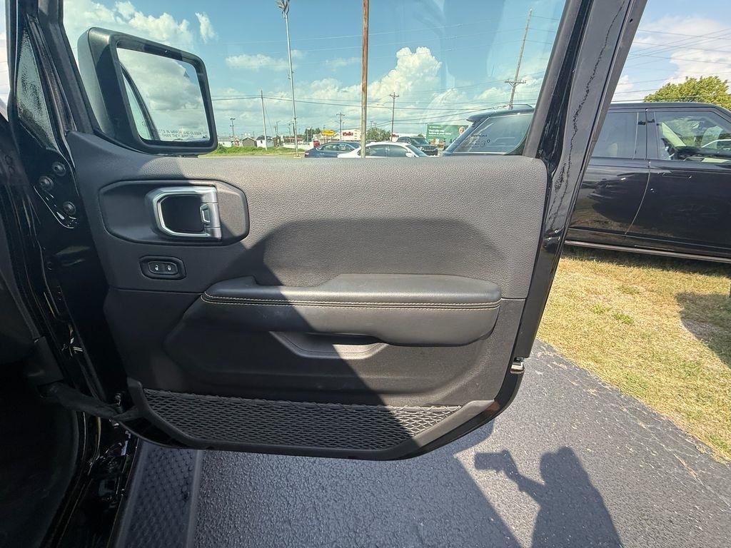Jeep Wrangler Sahara 2024