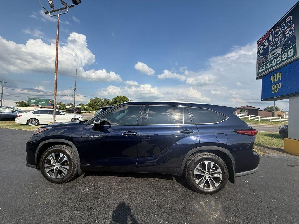 Toyota Highlander Hybrid XLE AWD 2020