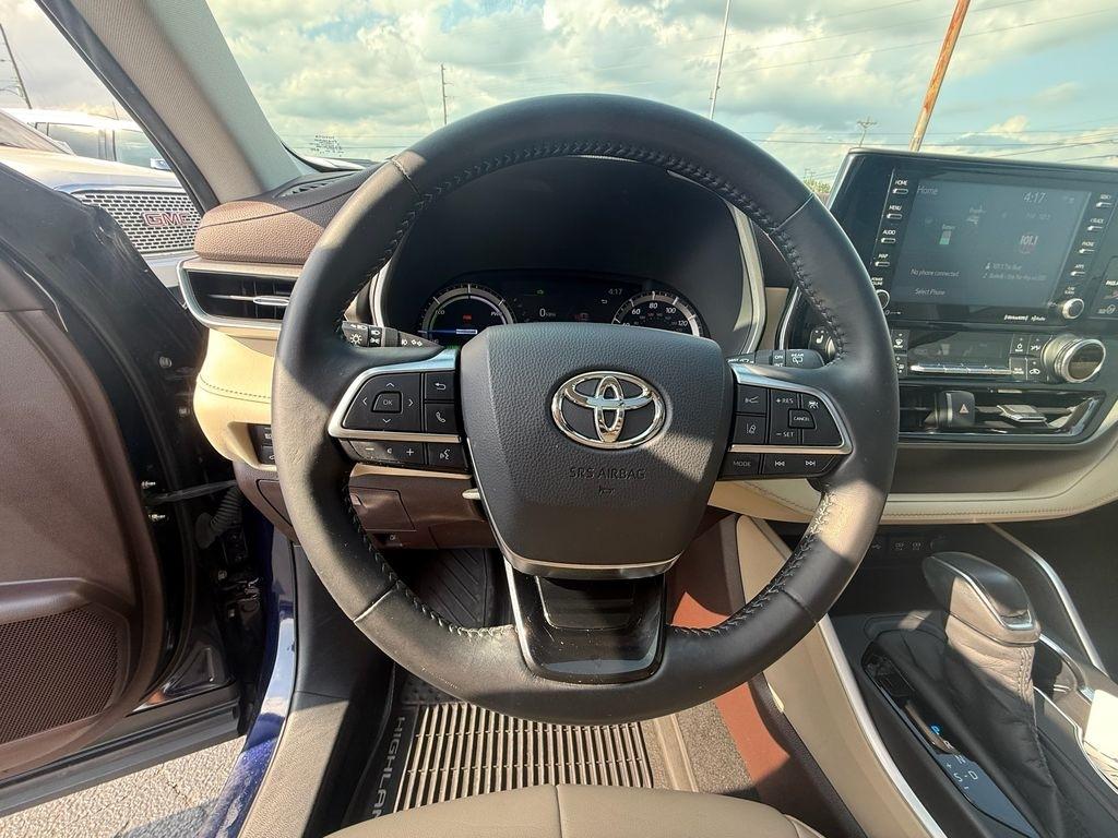 Toyota Highlander Hybrid XLE AWD 2020