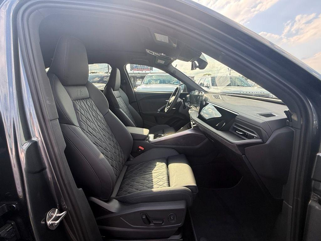 Audi SQ5 3.0T Premium Plus quattro 2025
