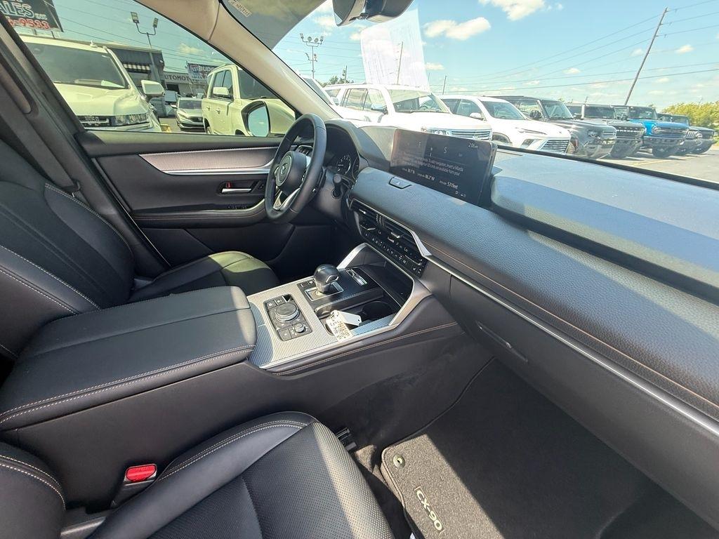 Mazda CX-90 Preferred 2025