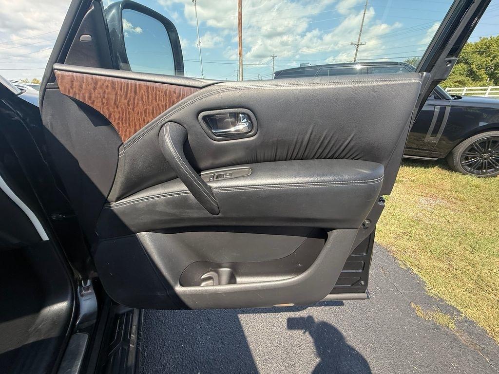 Nissan Armada Platinum AWD 2019