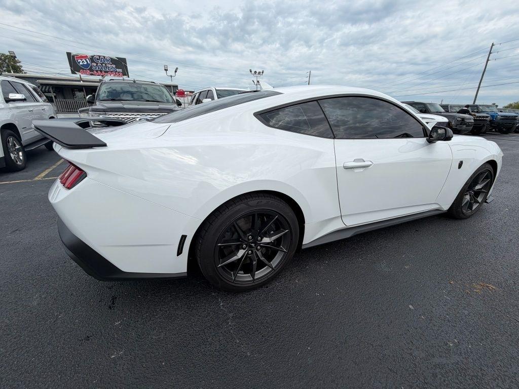 Ford Mustang Dark Horse 2024