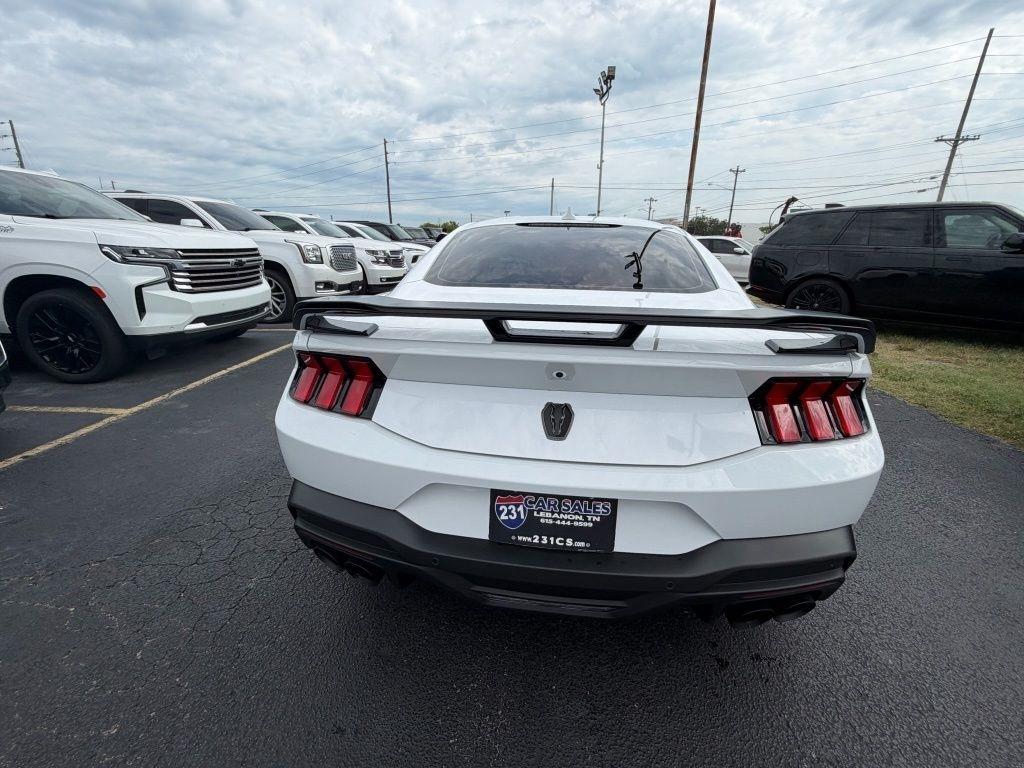 Ford Mustang Dark Horse 2024