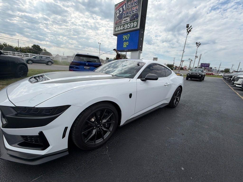 Ford Mustang Dark Horse 2024