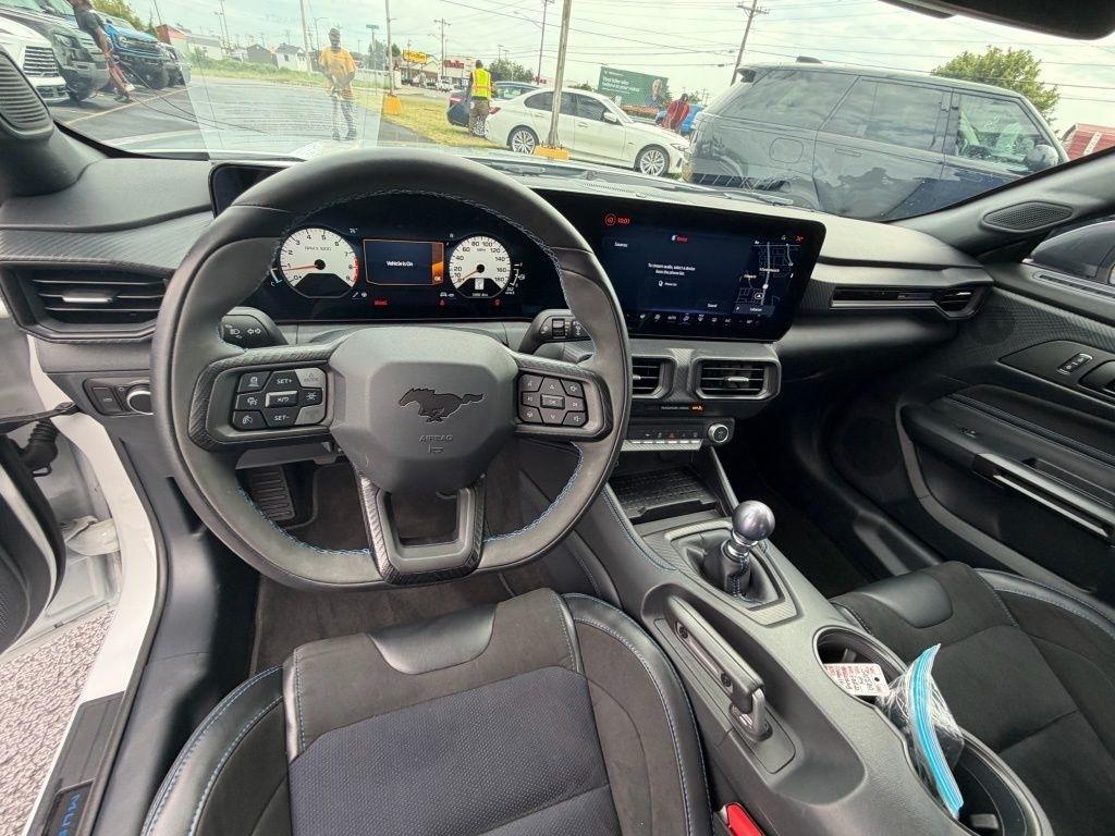Ford Mustang Dark Horse 2024