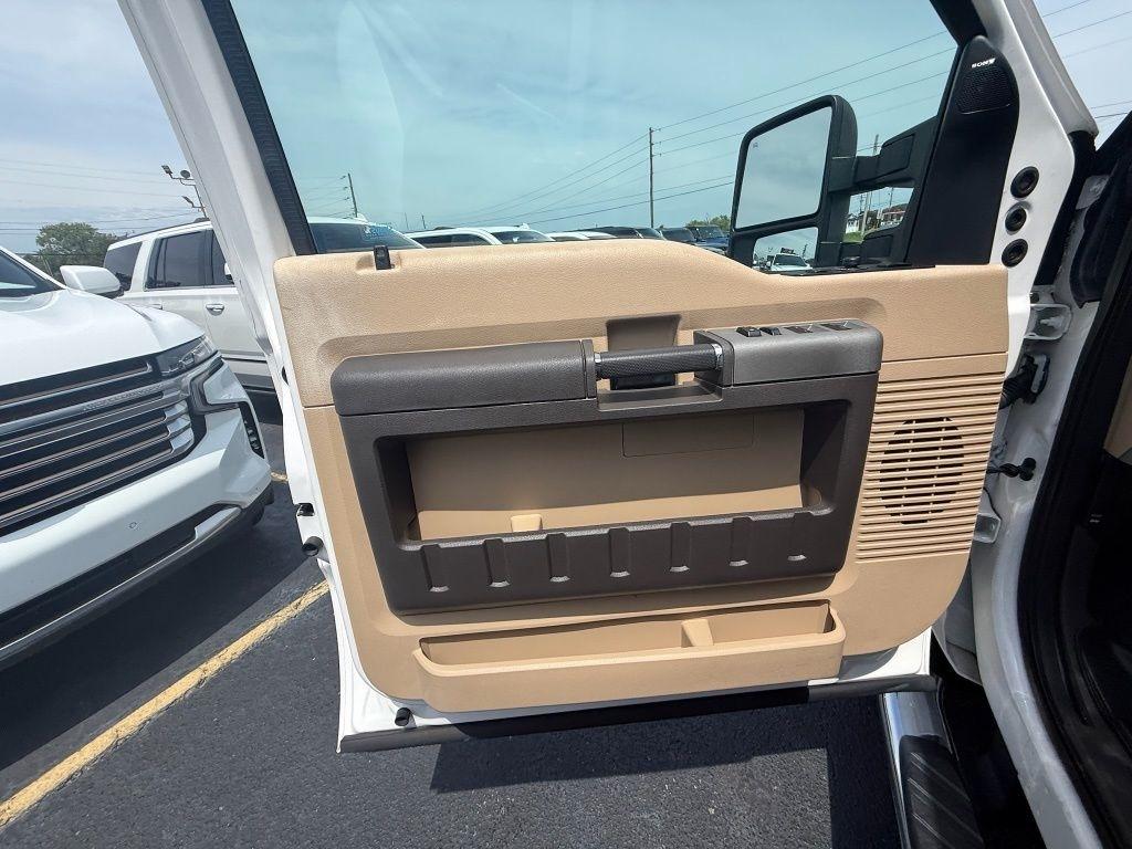 Ford F-350 SD Lariat Crew Cab DRW 4WD 2016