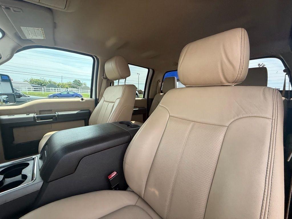 Ford F-350 SD Lariat Crew Cab DRW 4WD 2016