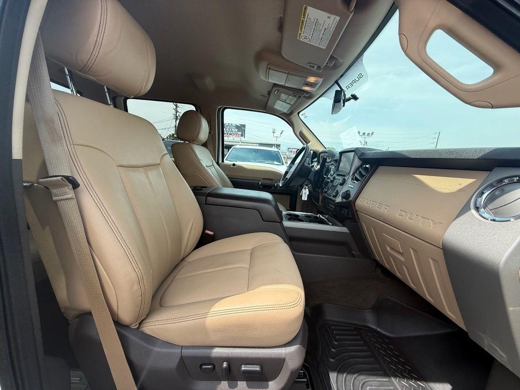 Ford F-350 SD Lariat Crew Cab DRW 4WD 2016