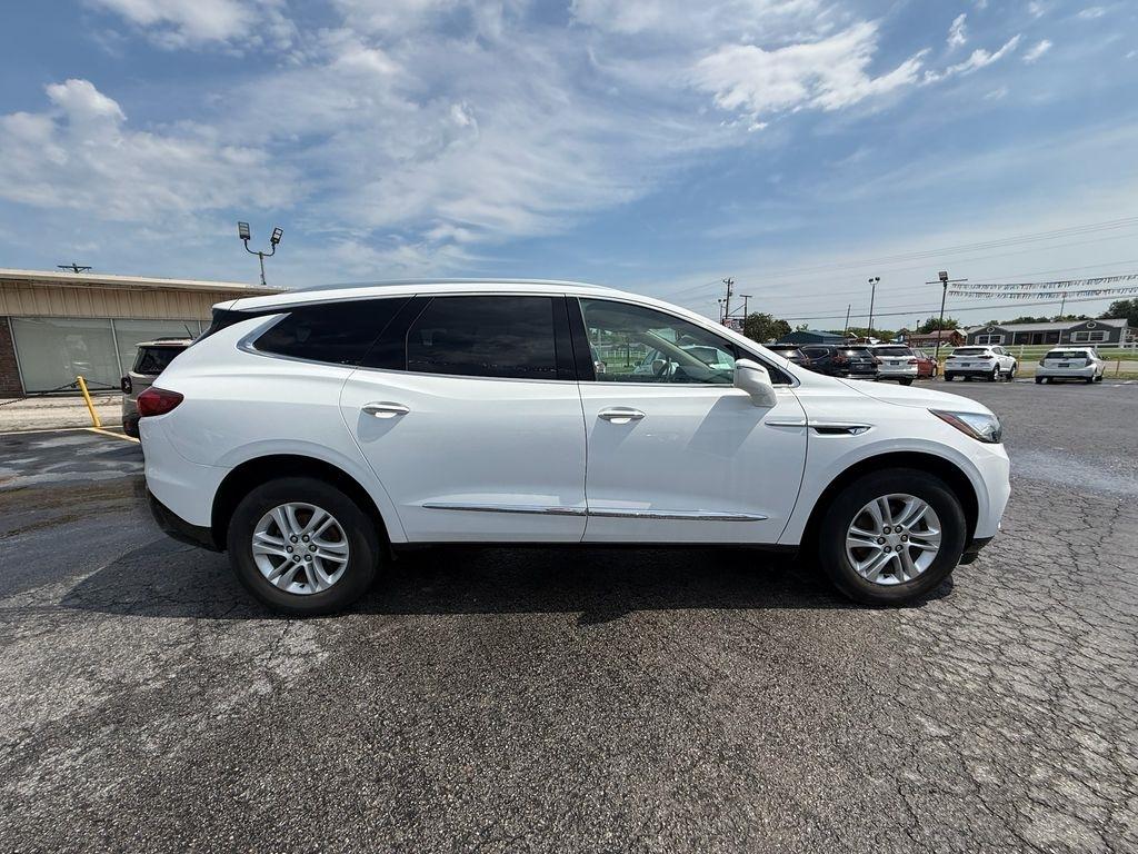 Buick Enclave Essence FWD 2018