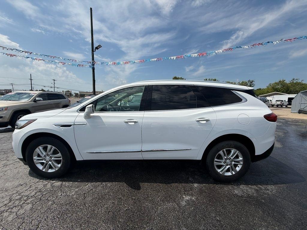 Buick Enclave Essence FWD 2018