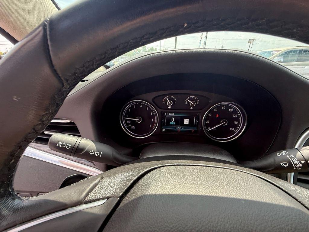 Buick Enclave Essence FWD 2018