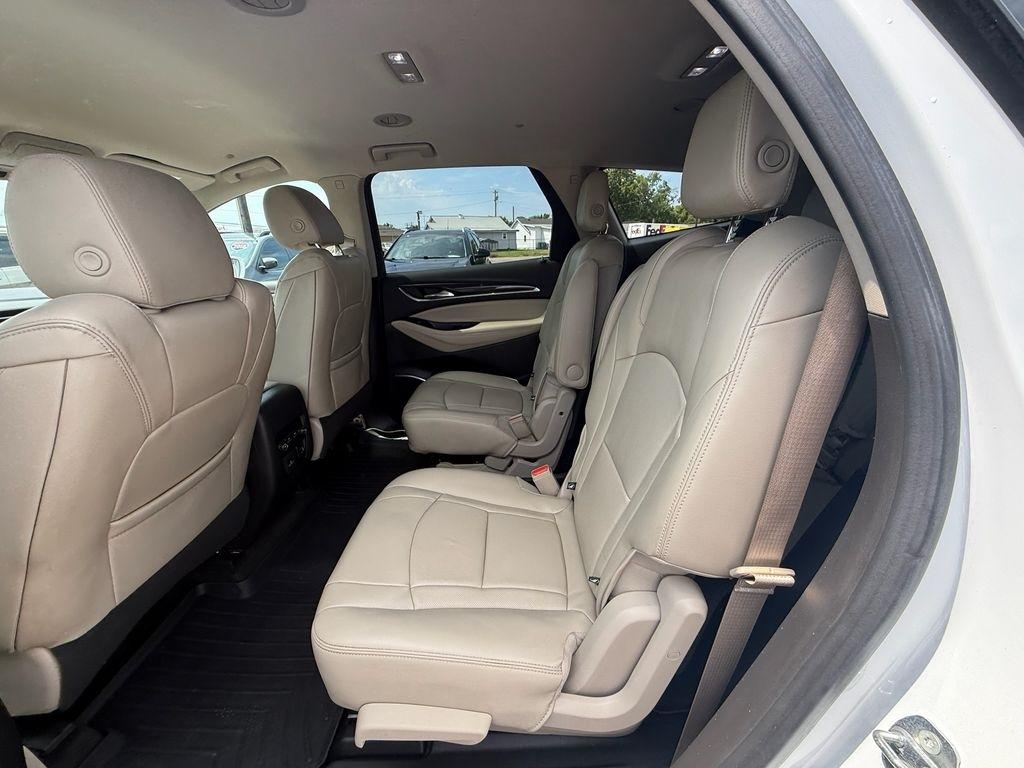 Buick Enclave Essence FWD 2018
