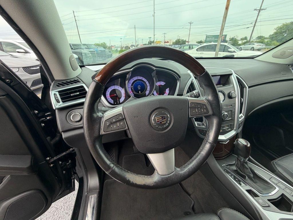 Cadillac SRX Luxury 2012