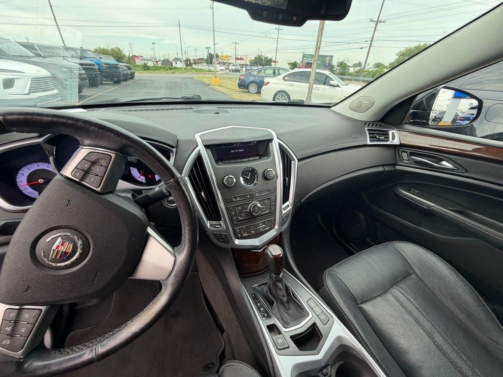 Cadillac SRX Luxury 2012