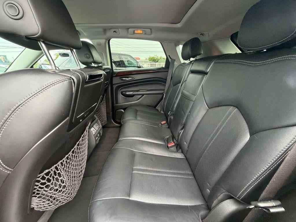 Cadillac SRX Luxury 2012