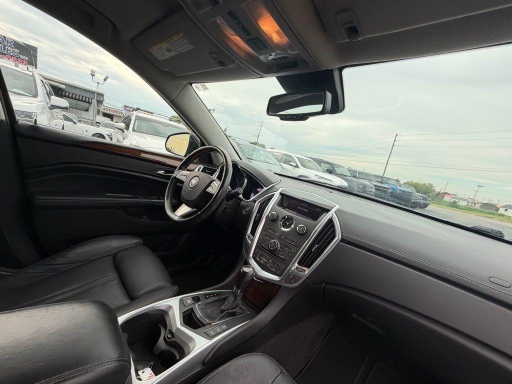 Cadillac SRX Luxury 2012