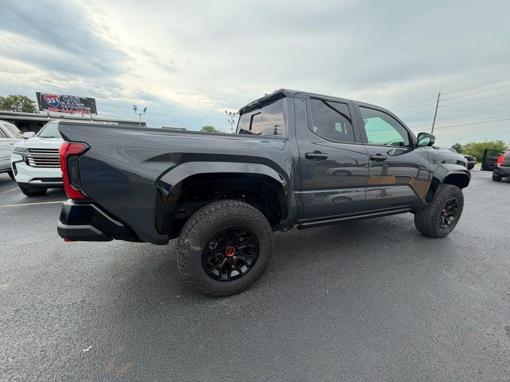 Toyota Tacoma Double Cab 4WD 2025