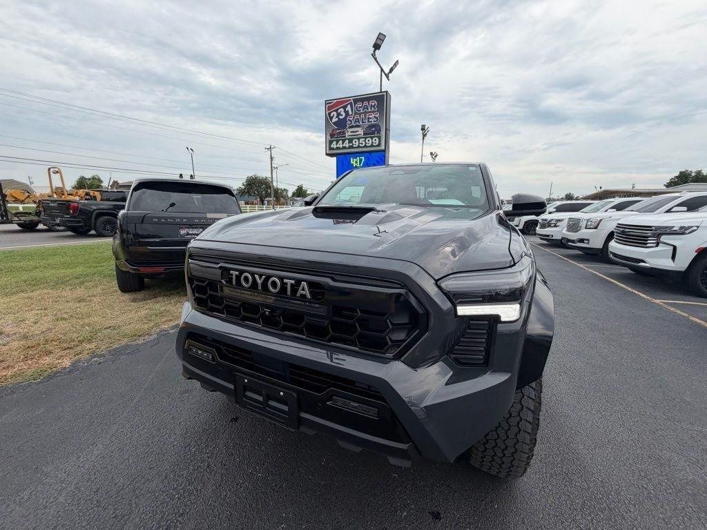 Toyota Tacoma Double Cab 4WD 2025