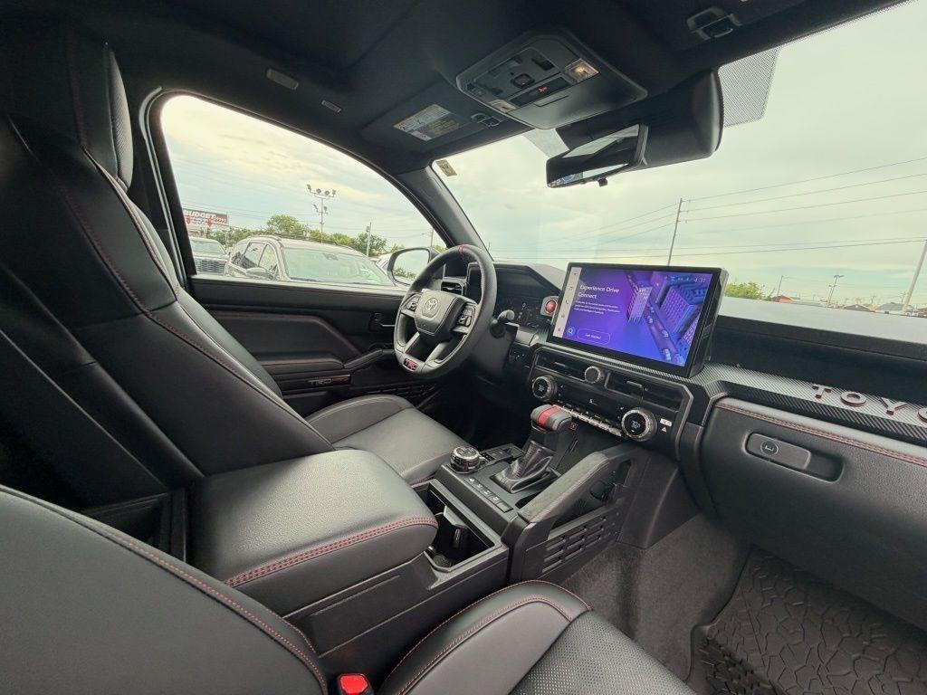Toyota Tacoma Double Cab 4WD 2025