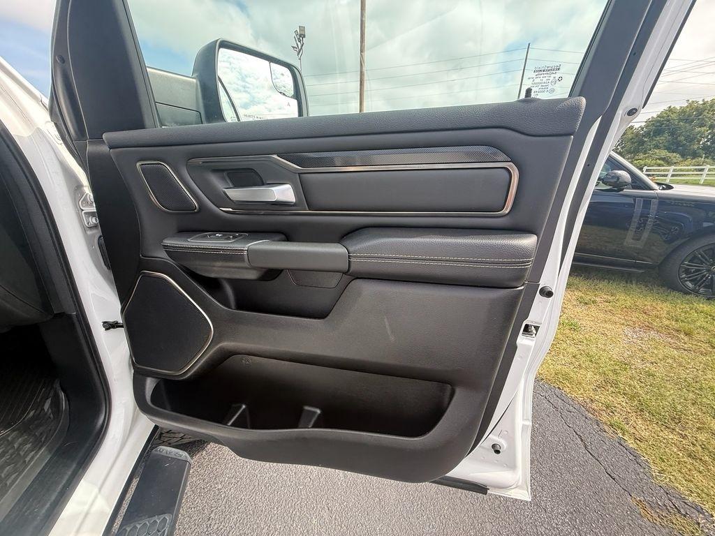 RAM 1500 Rebel Crew Cab SB 4WD 2021