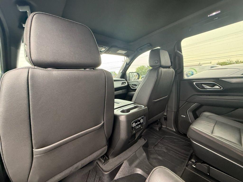 Chevrolet Suburban RST 4WD 2023
