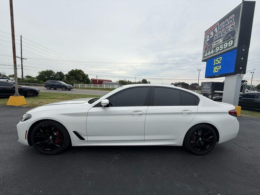 BMW 5-Series M550i xDrive 2022