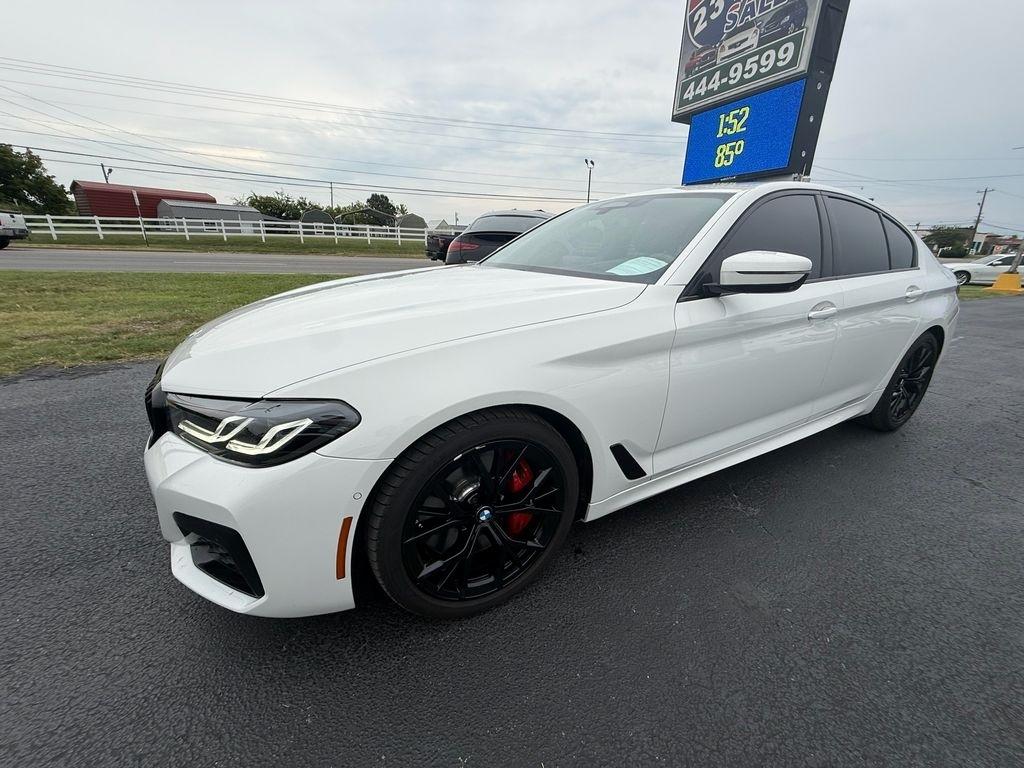 BMW 5-Series M550i xDrive 2022
