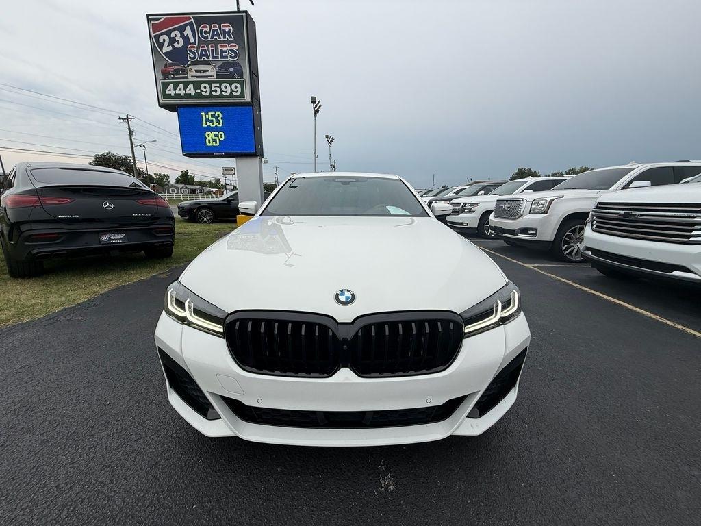 BMW 5-Series M550i xDrive 2022