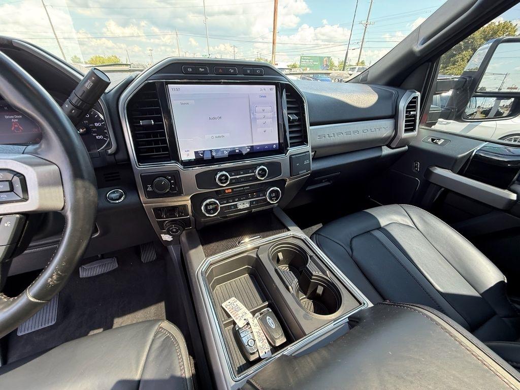 Ford F-250 SD Platinum Crew Cab 4WD 2022