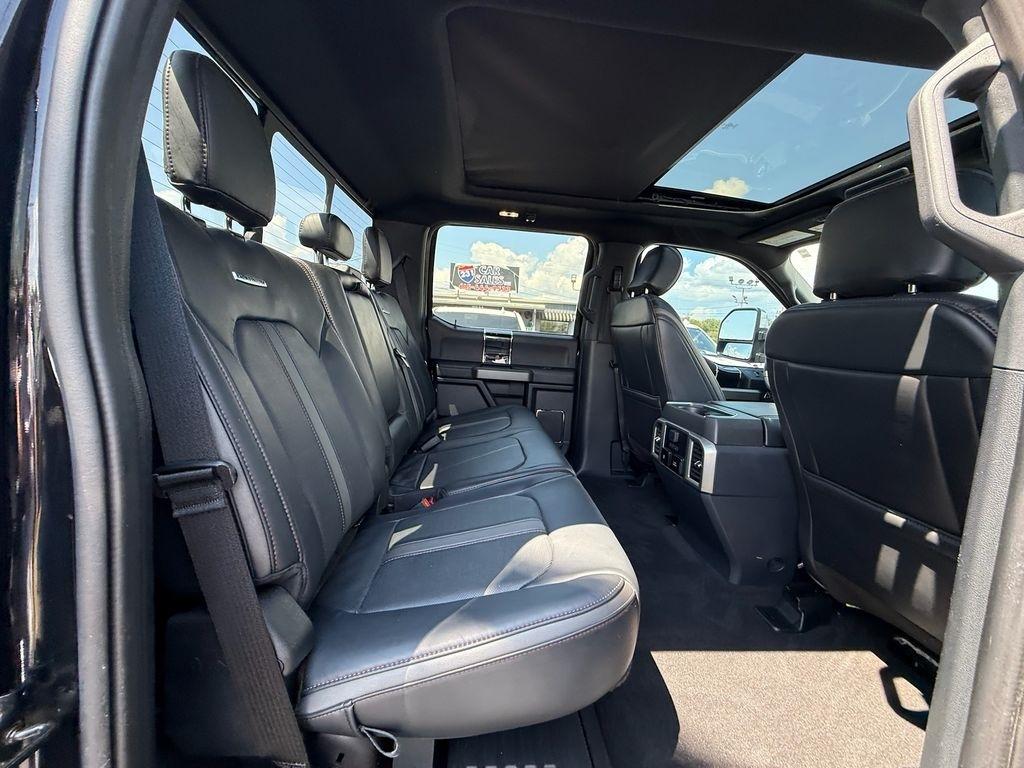 Ford F-250 SD Platinum Crew Cab 4WD 2022