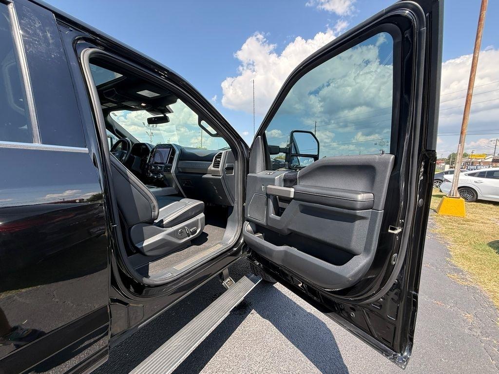 Ford F-250 SD Platinum Crew Cab 4WD 2022