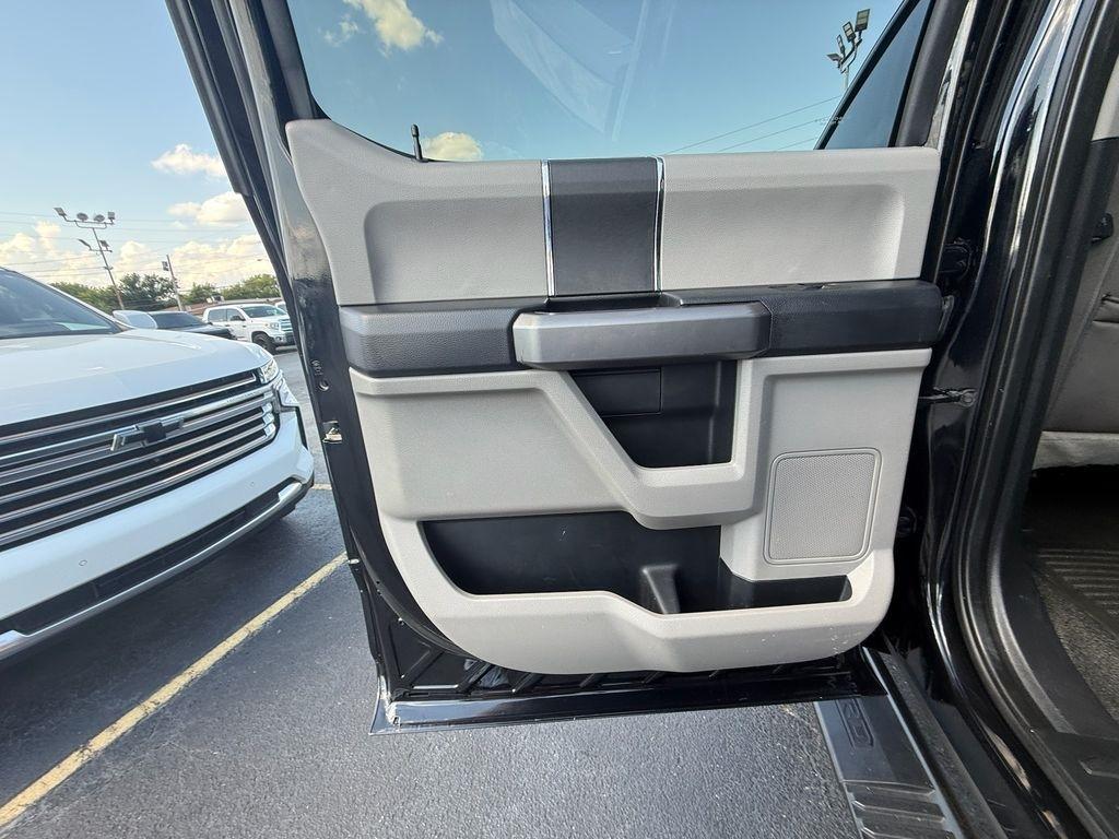 Ford F-250 SD XLT Crew Cab 4WD 2020