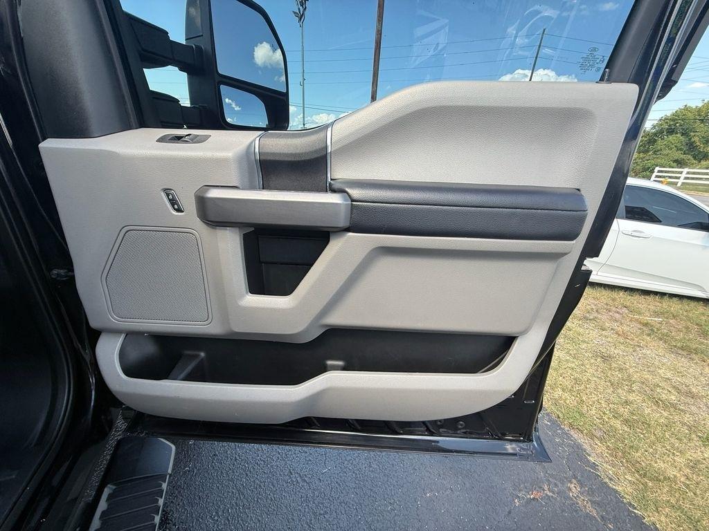 Ford F-250 SD XLT Crew Cab 4WD 2020