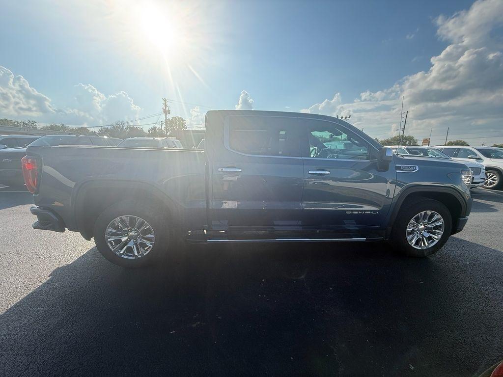 GMC Sierra 1500 Denali Crew Cab 4WD 2026