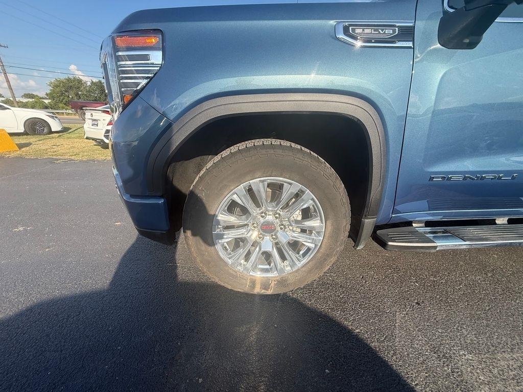 GMC Sierra 1500 Denali Crew Cab 4WD 2026