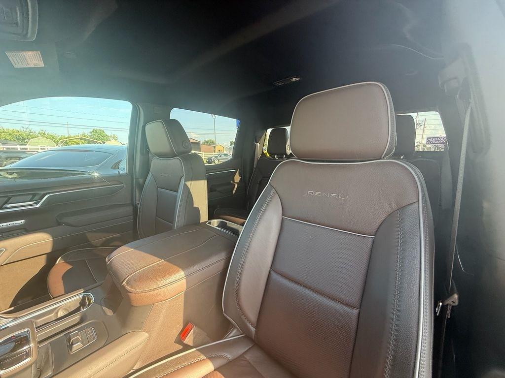GMC Sierra 1500 Denali Crew Cab 4WD 2026