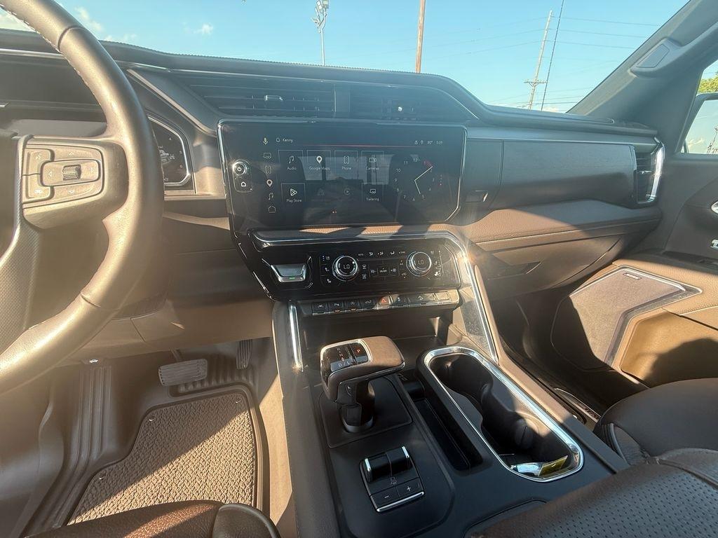 GMC Sierra 1500 Denali Crew Cab 4WD 2026