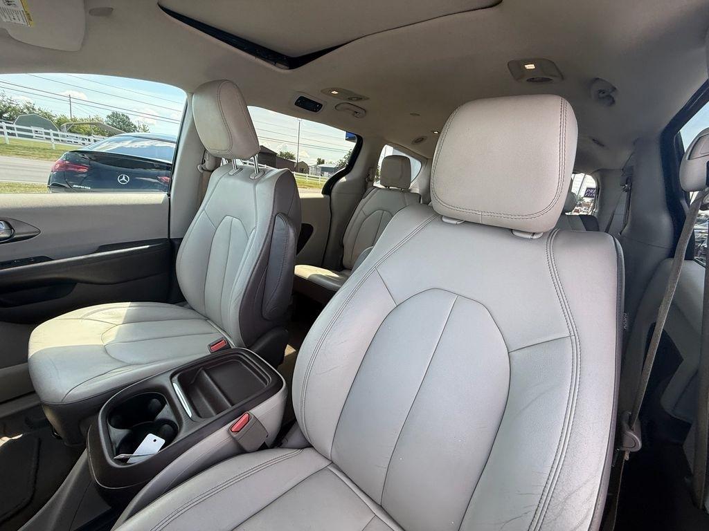 Chrysler Pacifica Touring-L 2017