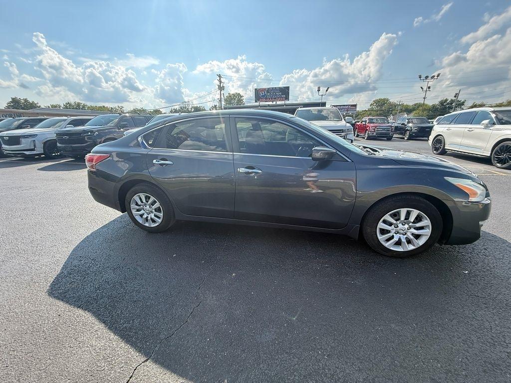 Nissan Altima 2.5 S 2013