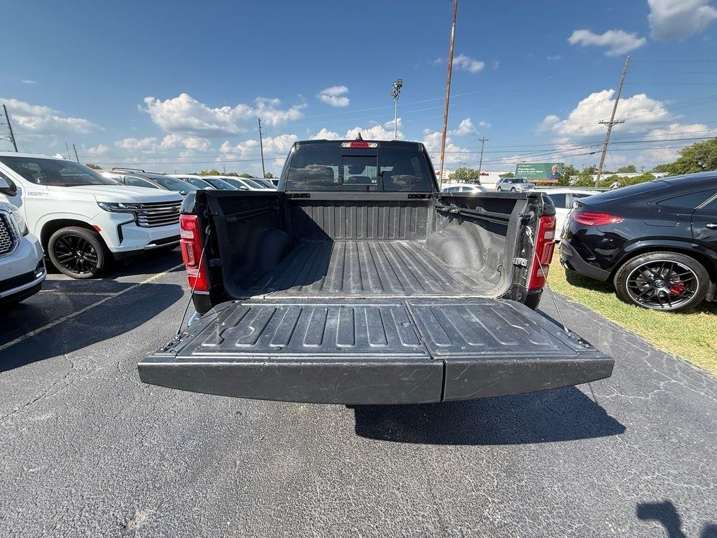 RAM 1500 Laramie Crew Cab SWB 4WD 2024