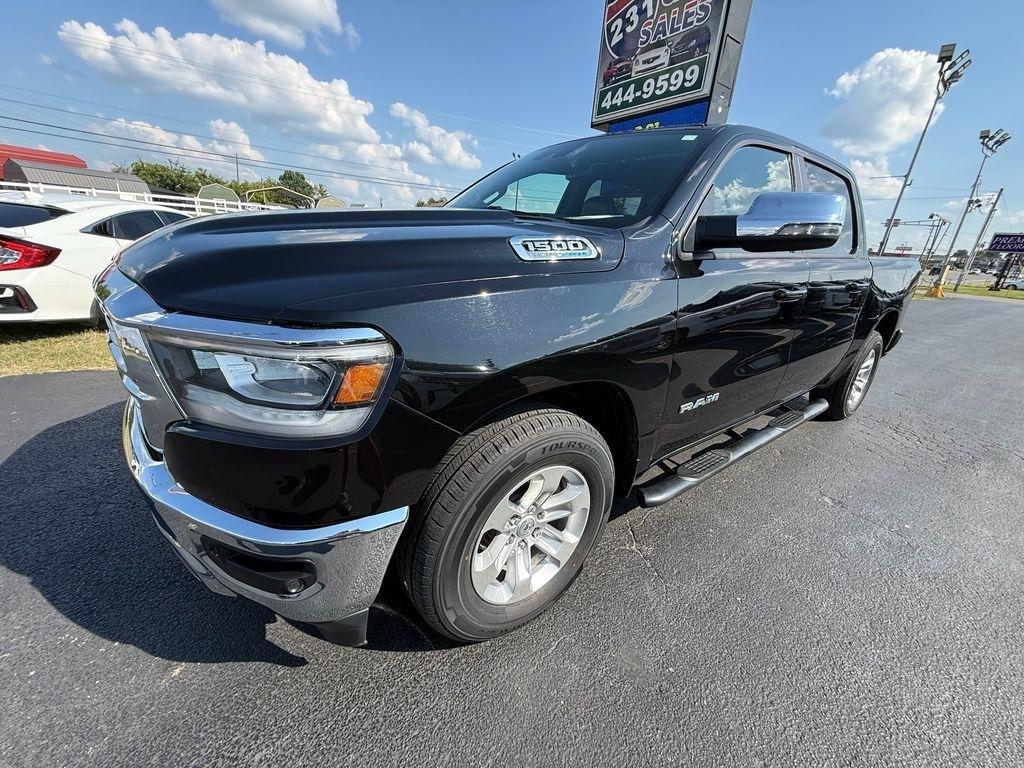 RAM 1500 Laramie Crew Cab SWB 4WD 2024
