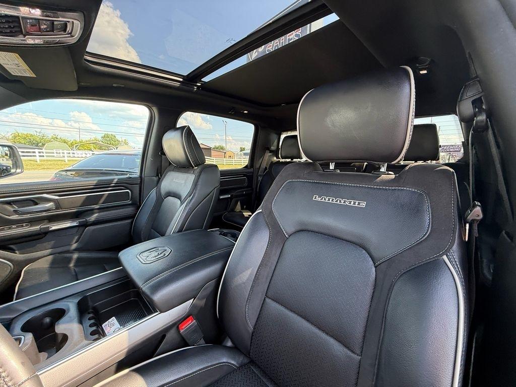 RAM 1500 Laramie Crew Cab SWB 4WD 2024