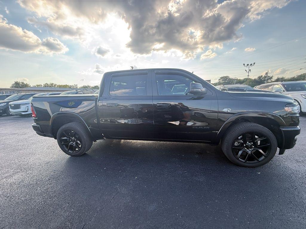 RAM 1500 Laramie Crew Cab SWB 4WD 2026