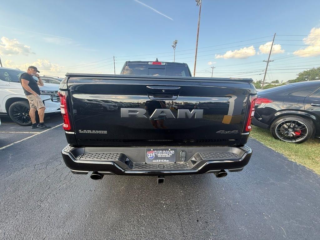RAM 1500 Laramie Crew Cab SWB 4WD 2026