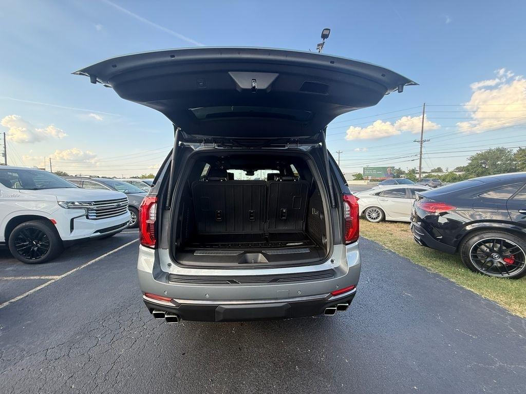 GMC Yukon AT4 Ultimate 4WD 2025