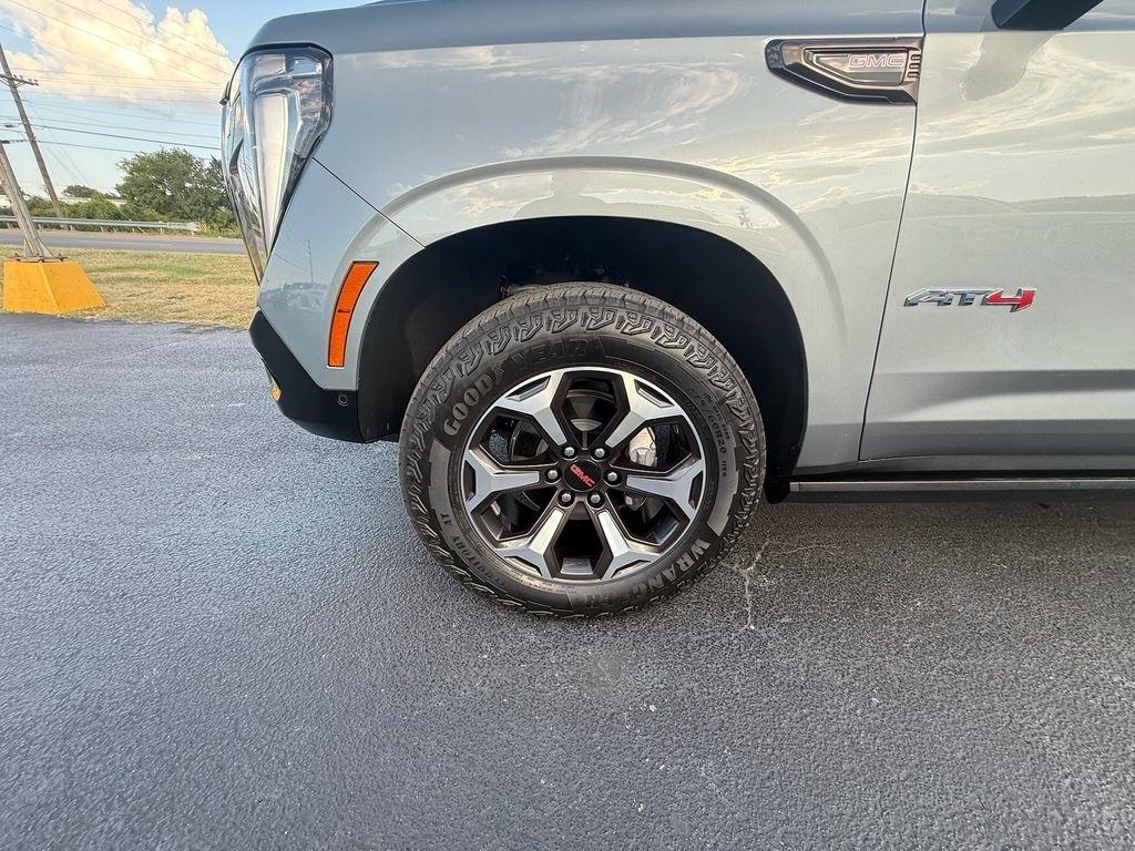 GMC Yukon AT4 Ultimate 4WD 2025
