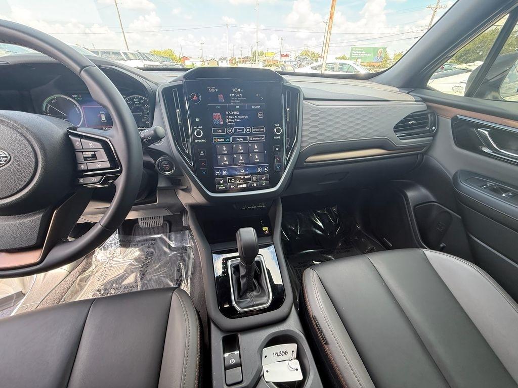 Subaru Forester Sport Hybrid 2025