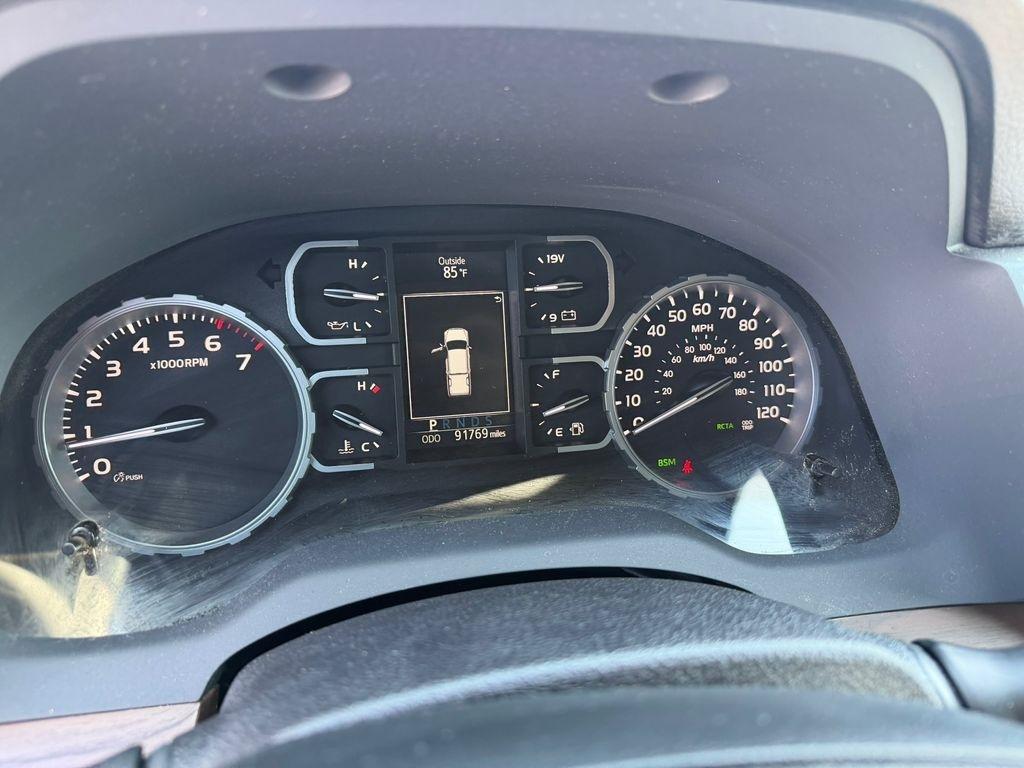 Toyota Tundra Limited 5.7L Double Cab 4WD 2021