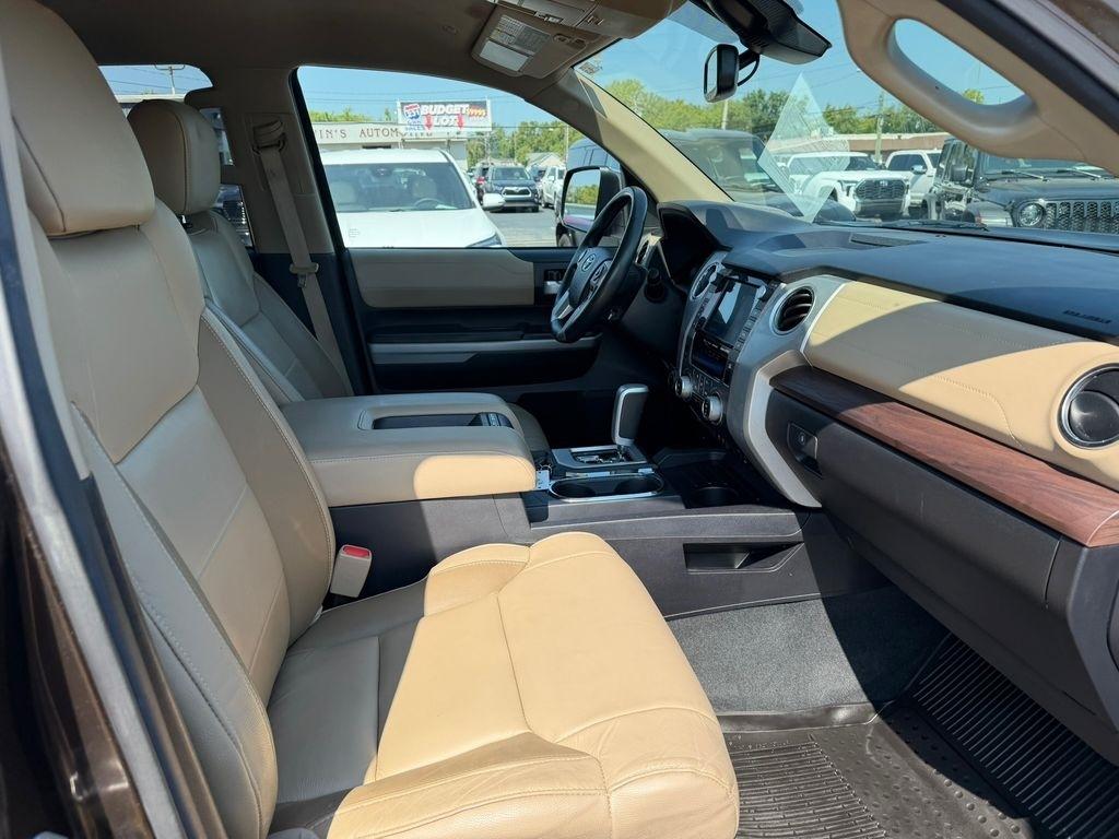 Toyota Tundra Limited 5.7L Double Cab 4WD 2021